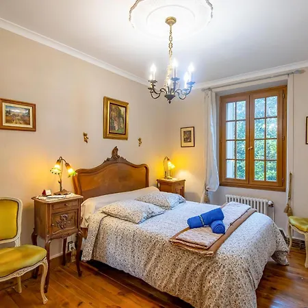 Maison Dans Le Centre Historique Terrasson